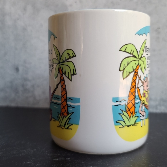 Vintage Retirement Mug - Picture 5 of 10